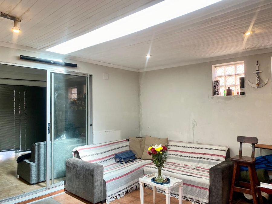 2 Bedroom Property for Sale in Rocklands Western Cape